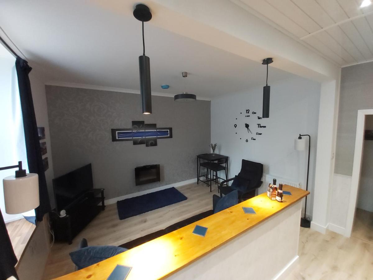 One Bedroom Flat, Very Close To Town Center. Оубън Екстериор снимка